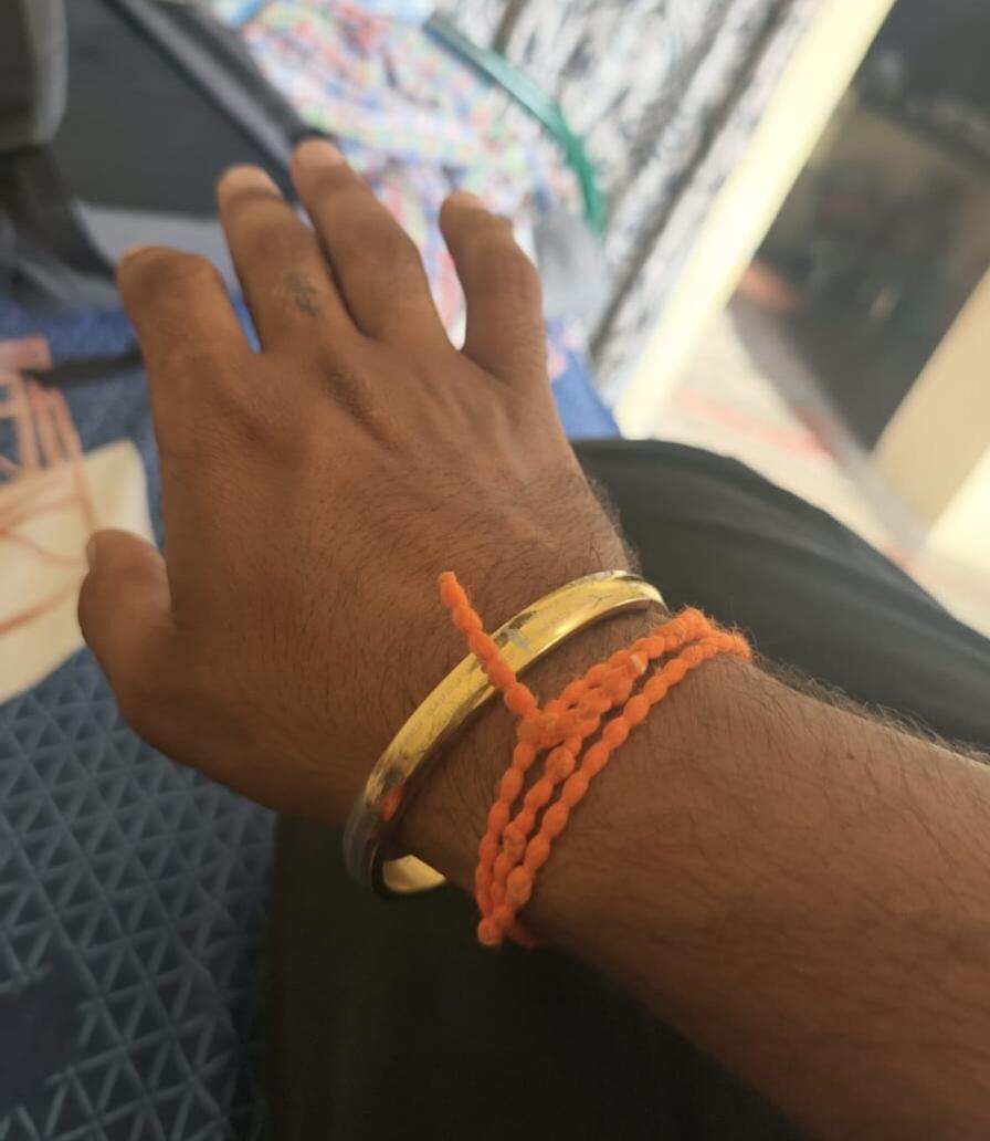 Hare Rama Hare Krishna MicroCarved Round Curved Kada