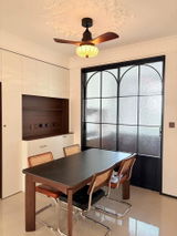 Rachel Green review photo