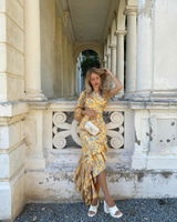 VIVIANE review photo