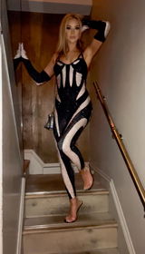 Zara Vickers review photo