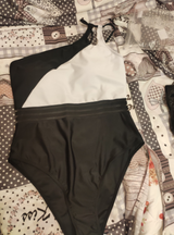 Monika review photo