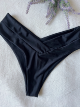 Aneta review photo
