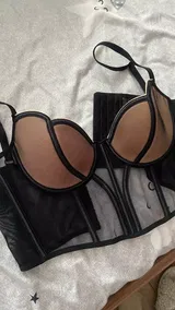 Izabella. review photo