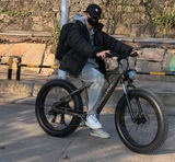 Jude Eaton review photo