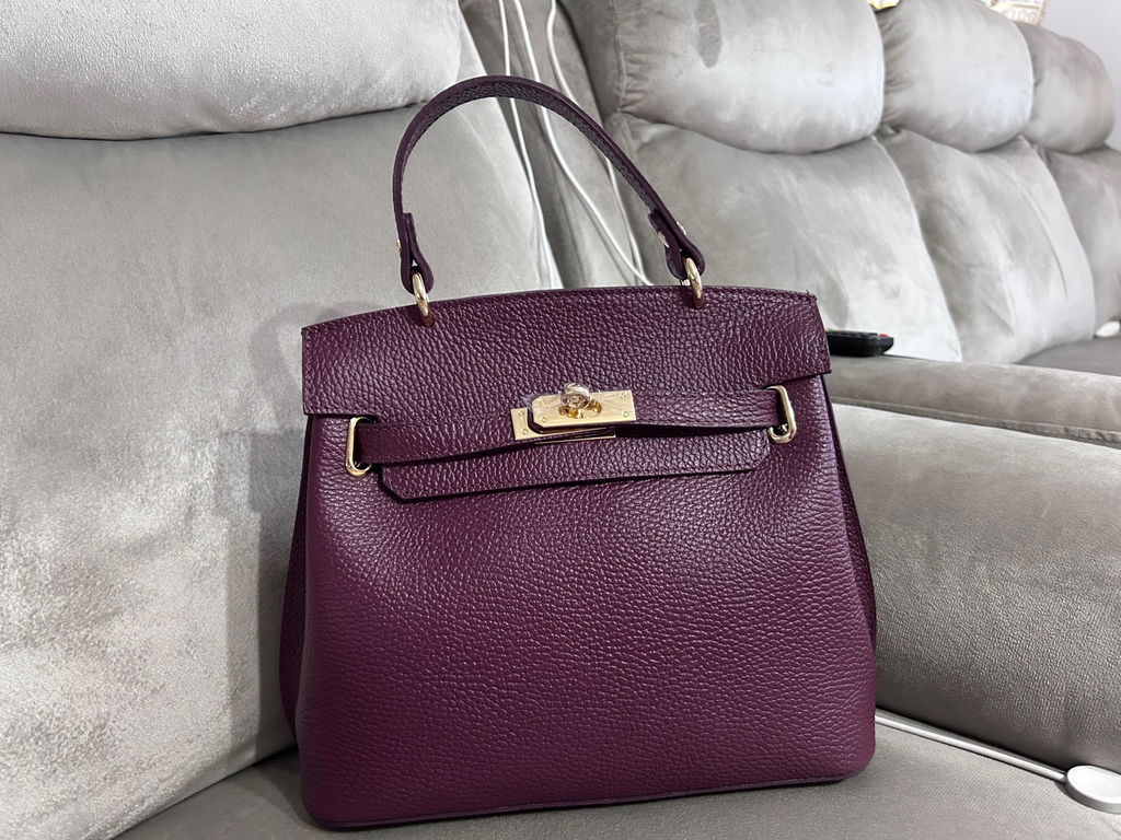 Mia Burgundy – Kundenfoto