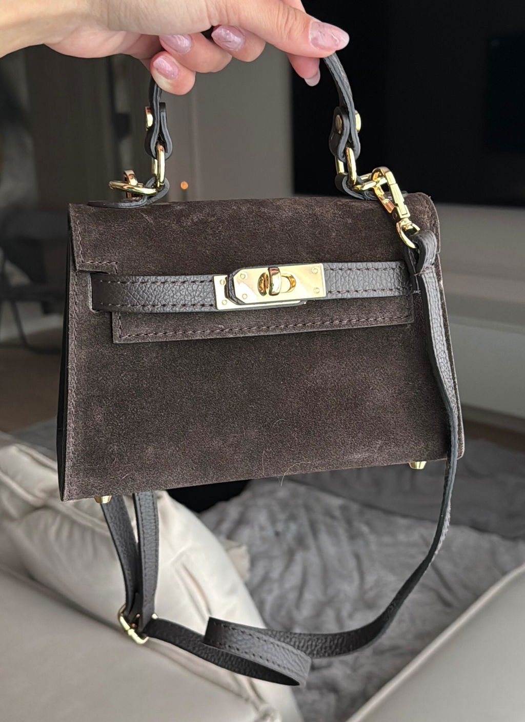 Lina Mini Veloursleder Espresso – Kundenfoto