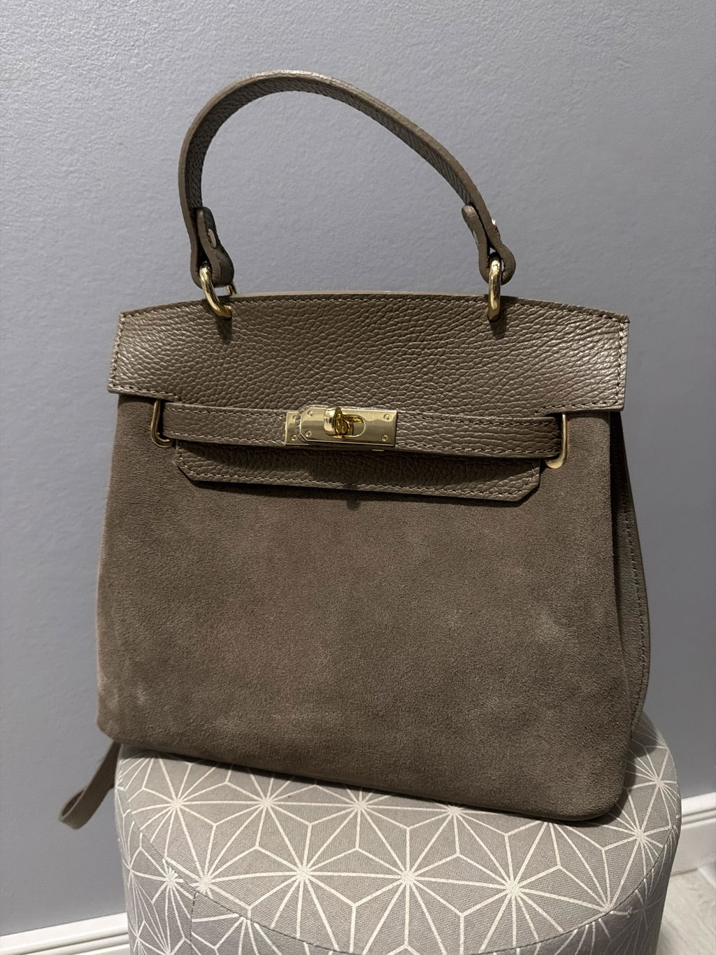Mia Velour Taupe – Kundenfoto
