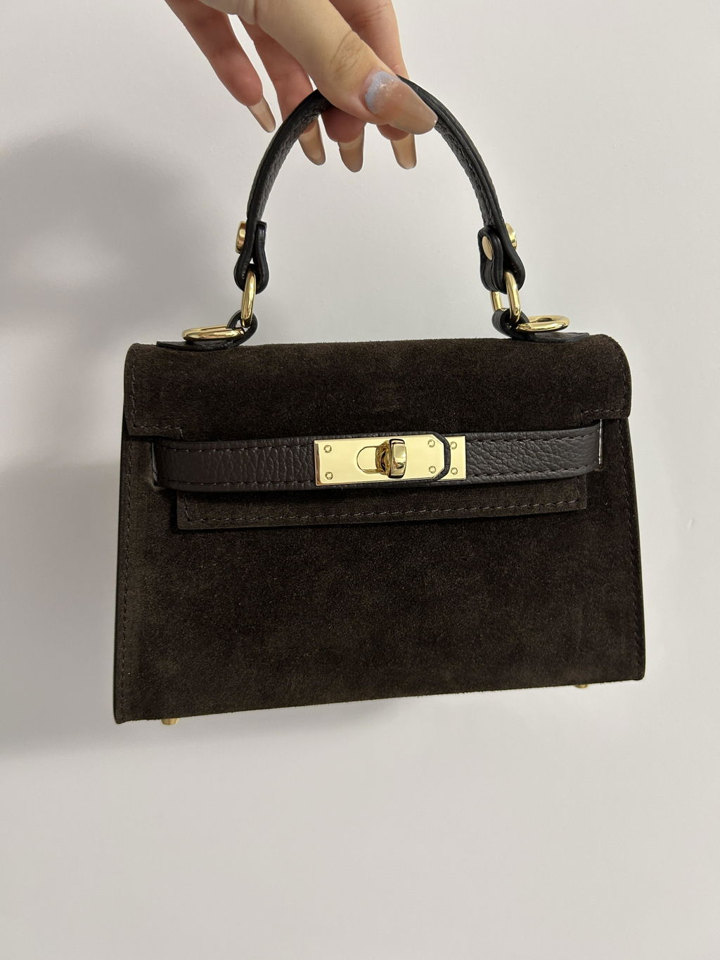 Lina Mini Veloursleder Espresso – Kundenfoto