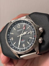 Miguel Zuniga review photo