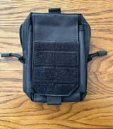 R. review photo