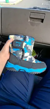 J. review photo