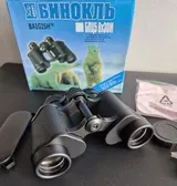 M. review photo