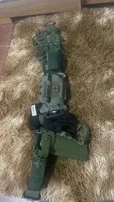 R. review photo