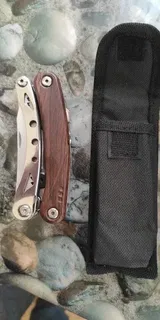 S. review photo