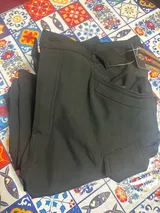 M. review photo