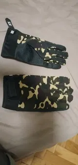 V. review photo