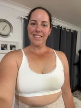 Alicia Coutts review photo