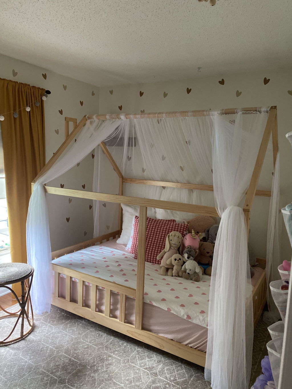 ARY HOUSE BED