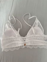 Aaliyah review photo