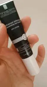 M** H. review photo