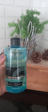 **** review photo