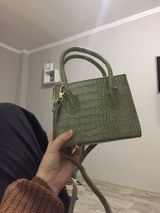D***k review photo