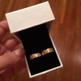 Es L review photo