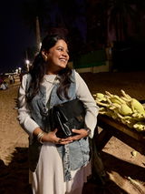 Aayesha bee review photo