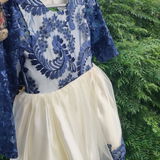 Naila Zeeshan review photo