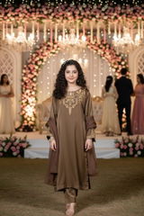 Sadia Qaiser review photo