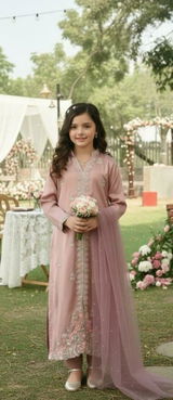 Bisma Yousaf review photo