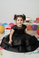 Maham Raza review photo