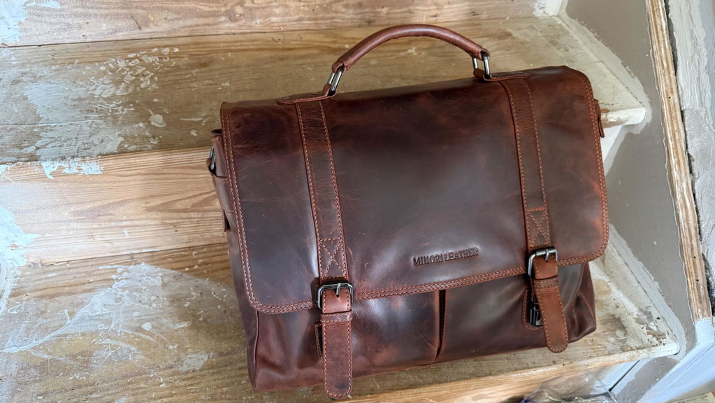 Boston Leather Briefcase Bag 16" – Unisex – Chestnut