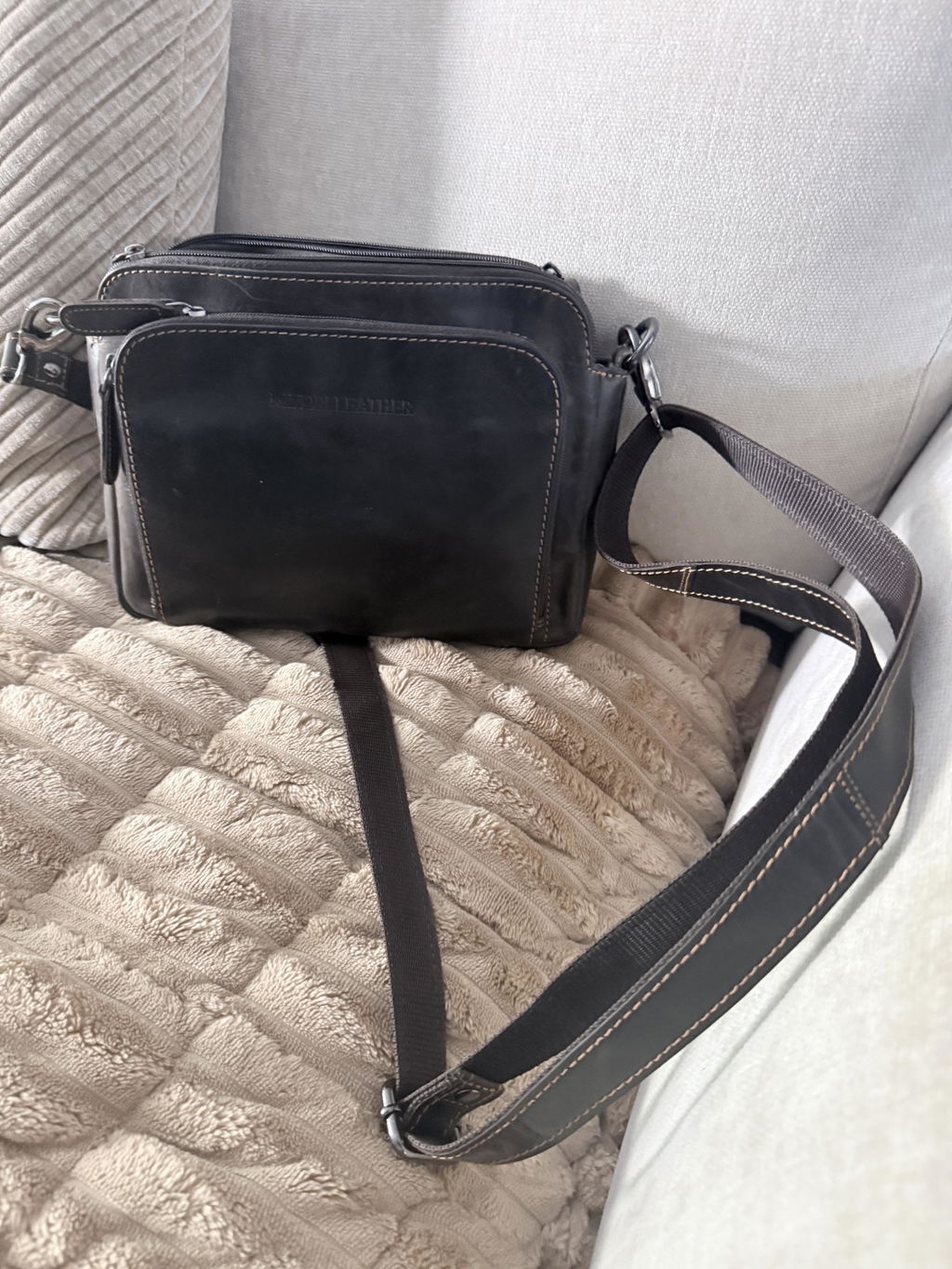 Ellis Leather Crossbody Bag in Brown