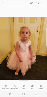 Nicolle review photo