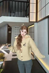 Leslie review photo