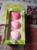 H review photo