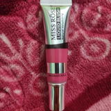 Noor f. review photo