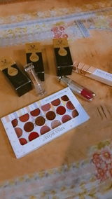 Iqra Noor review photo