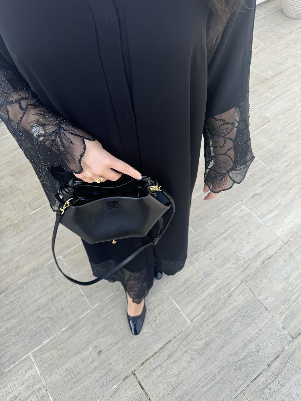 Photo envoyée par une cliente — Abaya Dubai Nafisa Black – Premium Korean Silk
