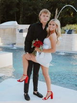 A**y review photo