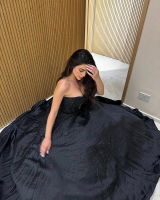 G**y review photo
