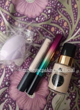 Mona review photo
