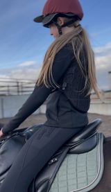 Suzie review photo