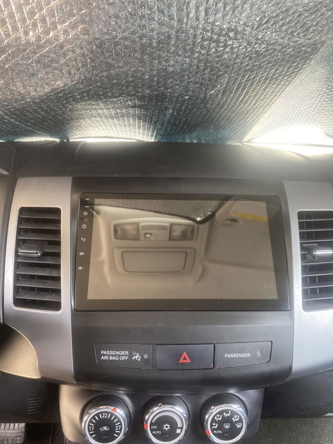 Mitsubishi Outlander 2005-2011