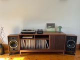Elis Jones review photo