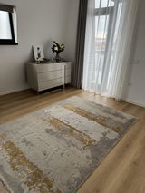 Lia review photo