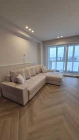 Raluca Dinu review photo