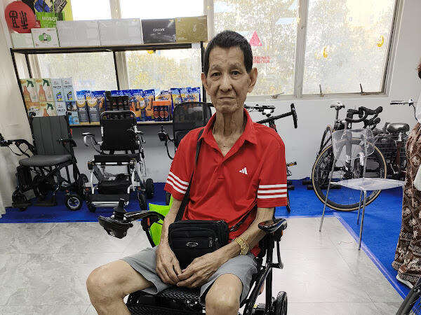 Cheong Yew Wong review photo