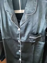 V.S. review photo